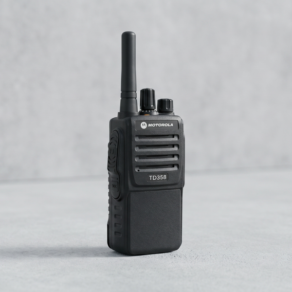 Motorola TD358 Long Range Walkie Talkie – 4500mAh Battery, 16 Channels